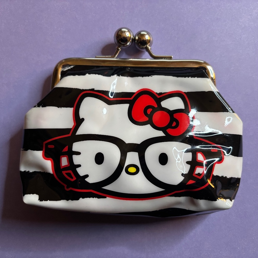 Loungefly Sanrio Hello Kitty with Glasses Coin Purse with Kiss Lock! RARE!